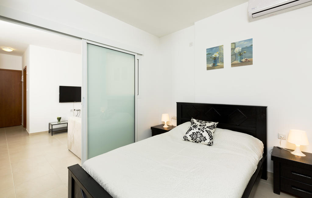 Home4Trip Bat Yam Quarto foto
